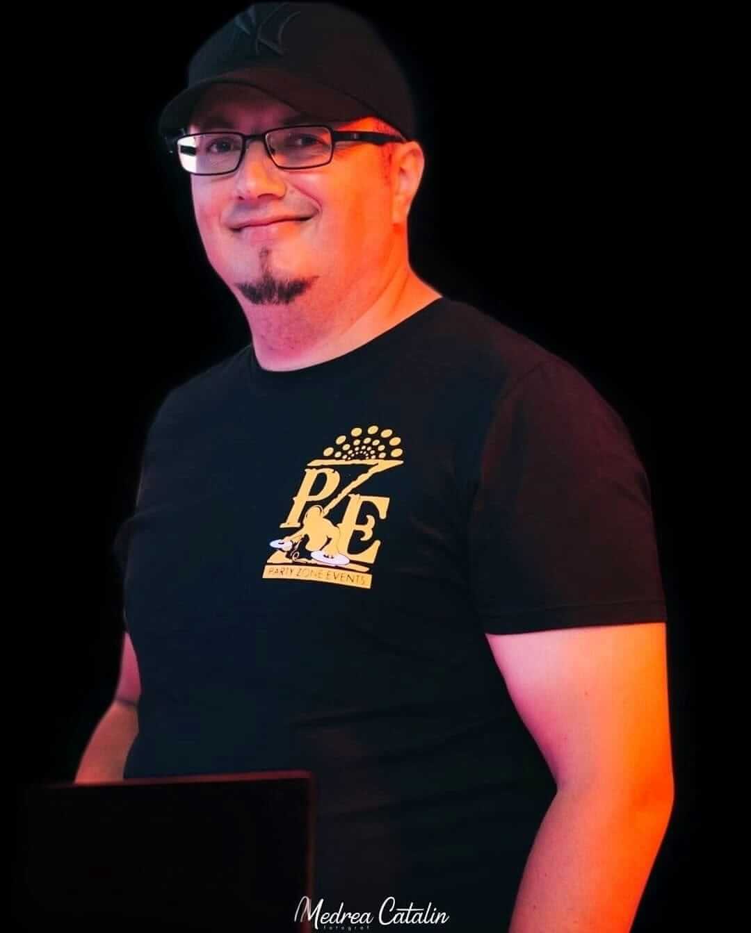 DJ COSTY